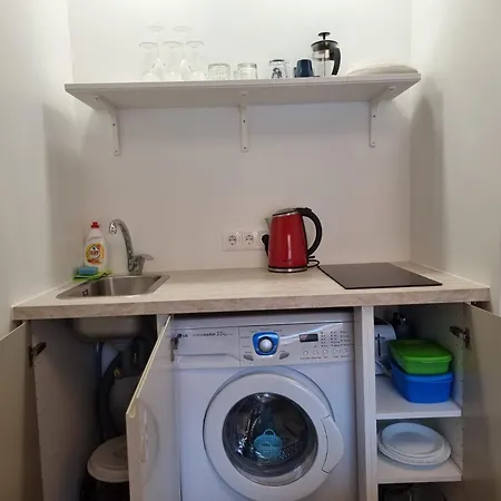 Apartment, New Renovated In Quiet Center With Balcony With Parking Riga